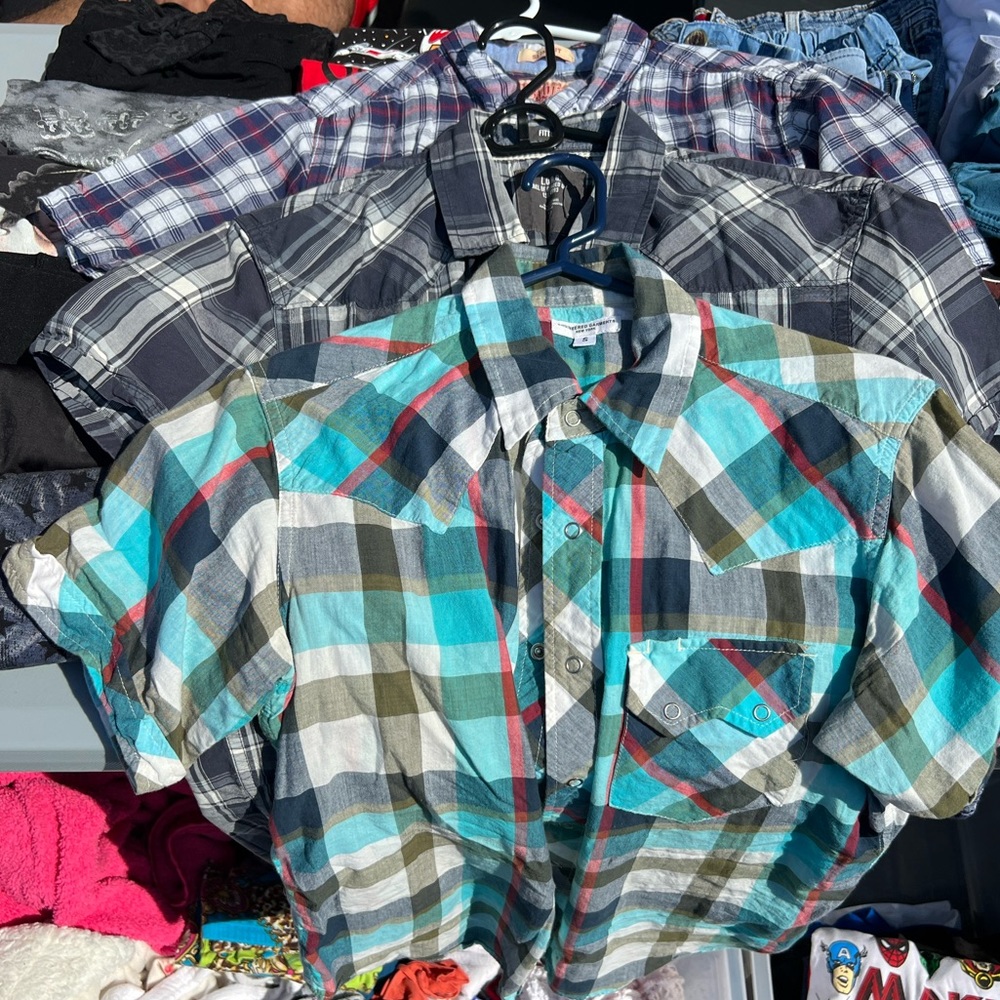 mens short sleeve button down plaid M medium